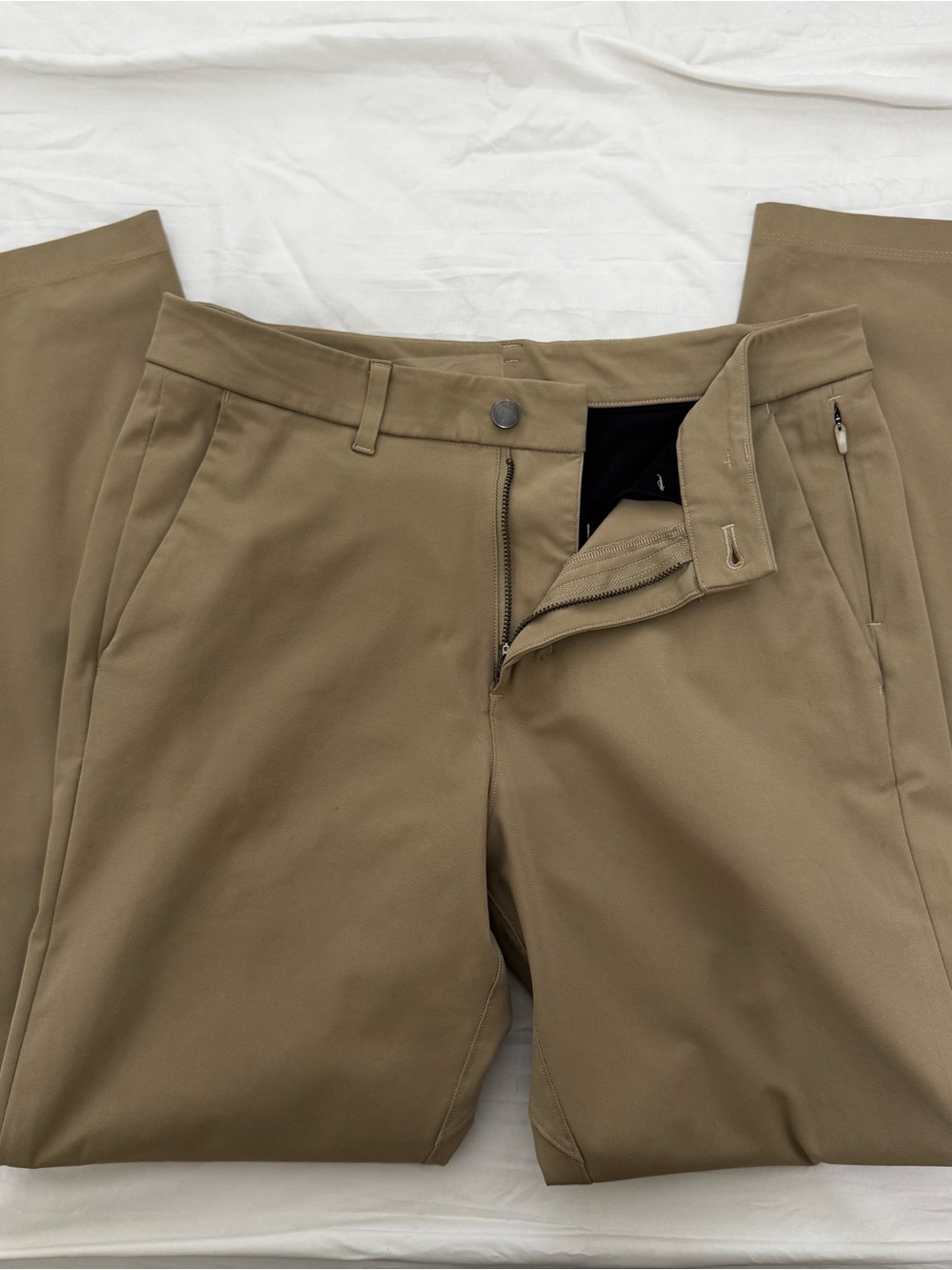 Lululemon Men's Stretch Chino Pants in Khaki